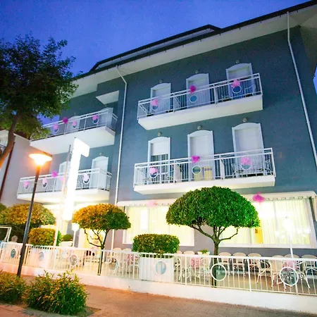 Ξενοδοχείο Piccolo Ariston 3*