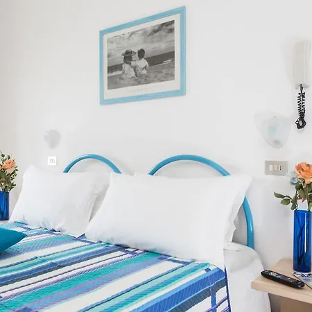 Piccolo Ariston Hotel 3*