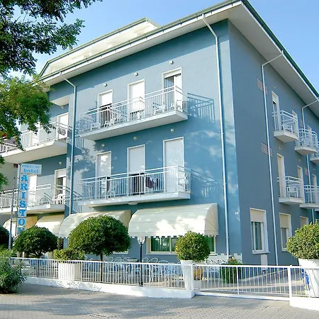 Piccolo Ariston Hotel 3*