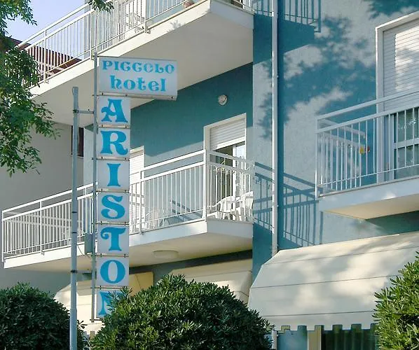 Szálloda Piccolo Ariston 3*