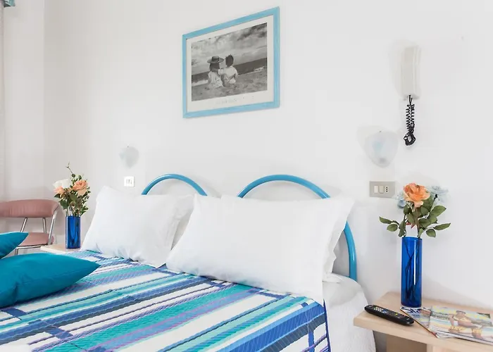 Piccolo Ariston فندق 3*